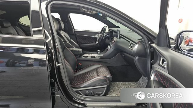 Genesis G70 2018 Черный из Кореи, фото 2