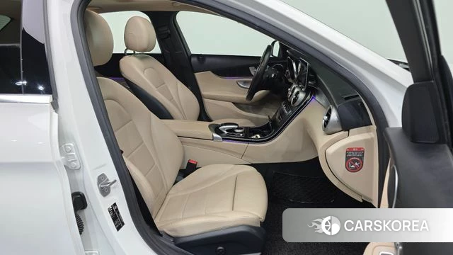 Mercedes-Benz C-Class W205 2019 Белый из Кореи, фото 2