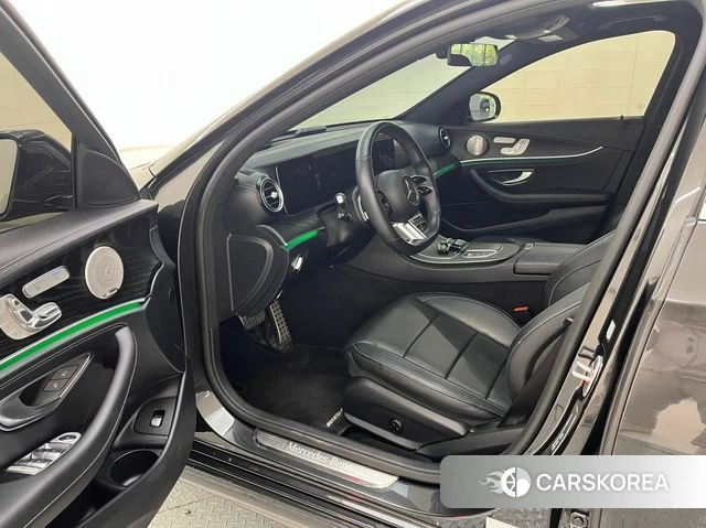 Mercedes-Benz E-Class W213 2022 Серый из Кореи, фото 2
