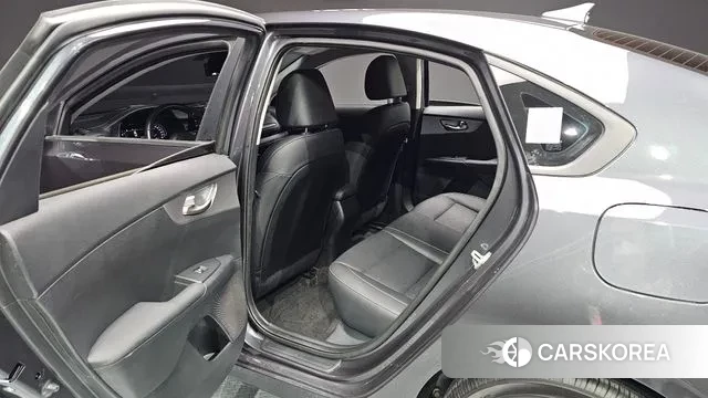 Kia The New K3 2nd generation 2021 Серый из Кореи, фото 2