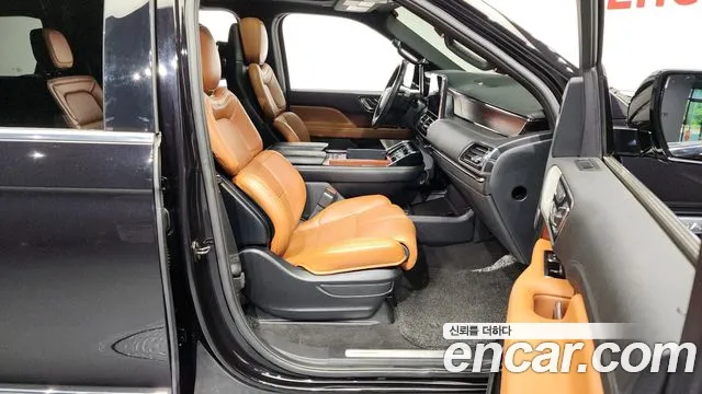 Lincoln Navigator 4th generation 2021 Черный из Кореи, фото 2
