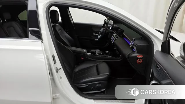 Mercedes-Benz A-Class W177 2021 Белый из Кореи, фото 2