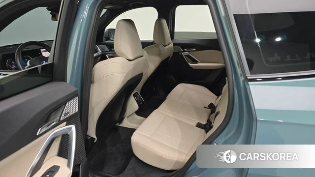 BMW X1 (U11) 2025 Синий нефрит из Кореи, фото 2