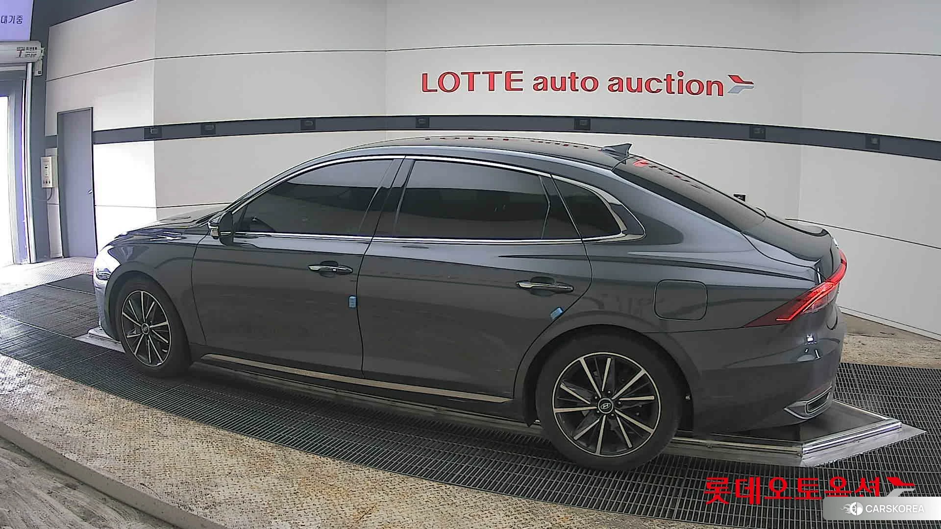 Hyundai Grandeur 2022 Nocturne Grey Metallic из Кореи, фото 2