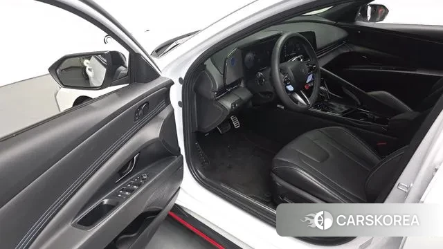 Hyundai The New Avante (CN7) 2025 Белый из Кореи, фото 2