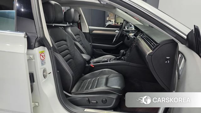 Volkswagen Arteon 2020 Белый из Кореи, фото 2