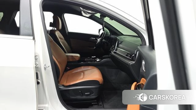 Kia Sportage 5th Generation 2022 Белый из Кореи, фото 2