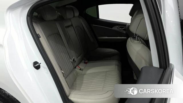 Genesis The New G70 2021 Белый из Кореи, фото 2