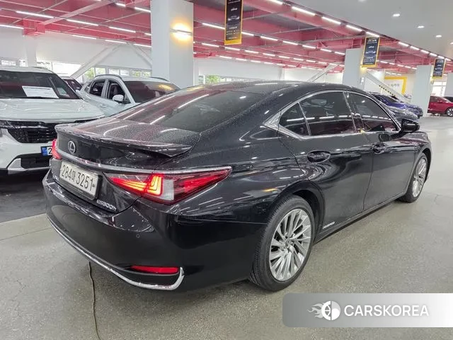 Lexus ES300h 7th generation 2020 Черный из Кореи, фото 2