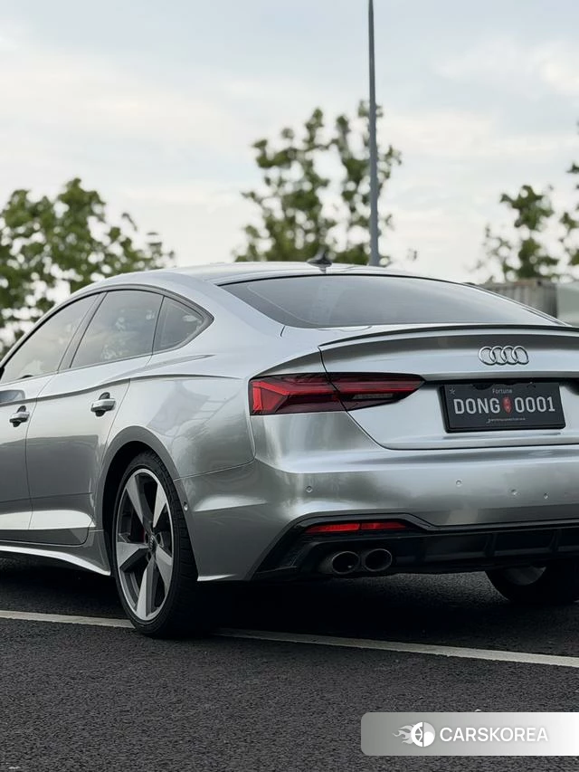 Audi S5 2021 Серебристо-серый из Китая, фото 2