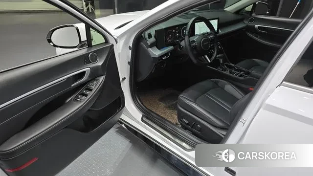 Hyundai Sonata D Edge (DN8) 2023 Белый из Кореи, фото 2