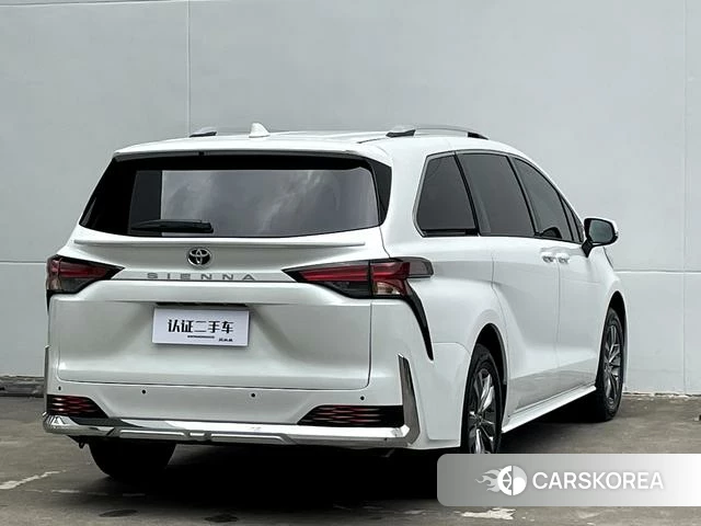 Toyota Saina 2026 Белый из Китая, фото 2