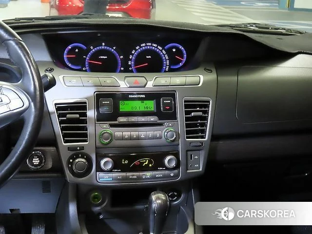 Ssangyong Korando Turismo 2019 Белый из Кореи, фото 2