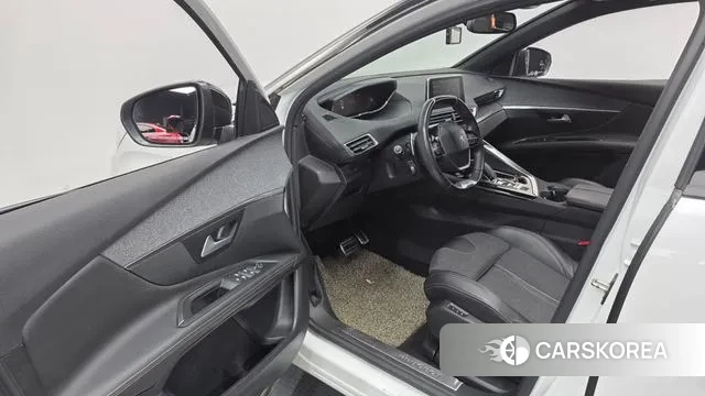 Peugeot 3008 second generation 2018 Белый из Кореи, фото 2