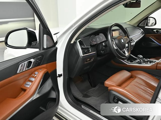 BMW X7 (G07) 2021 Белый из Кореи, фото 2