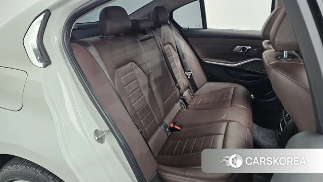 BMW 3 Series (G20) 2020 Белый из Кореи, фото 2