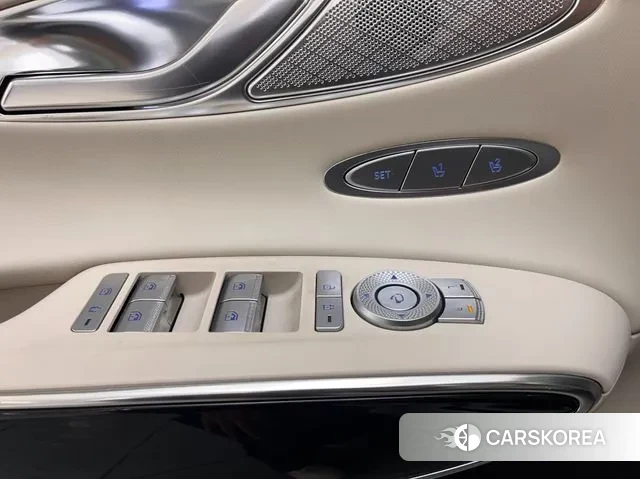 Genesis GV70 2022 Белый из Кореи, фото 2