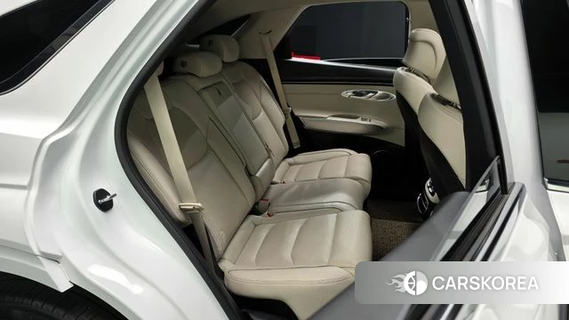 Genesis GV70 2021 Белый из Кореи, фото 2