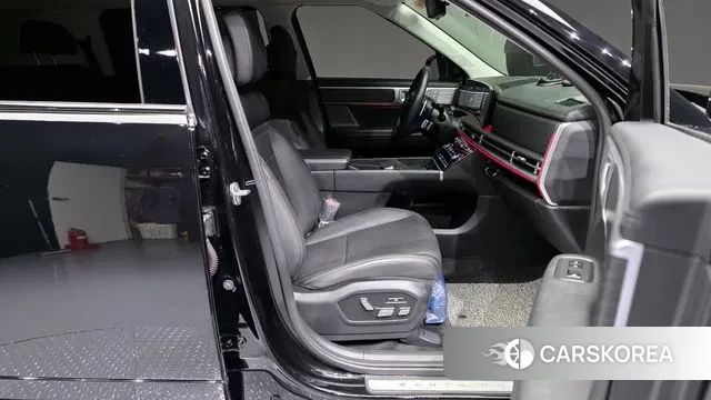 Hyundai Santa Fe (MX5) 2024 Черный из Кореи, фото 2