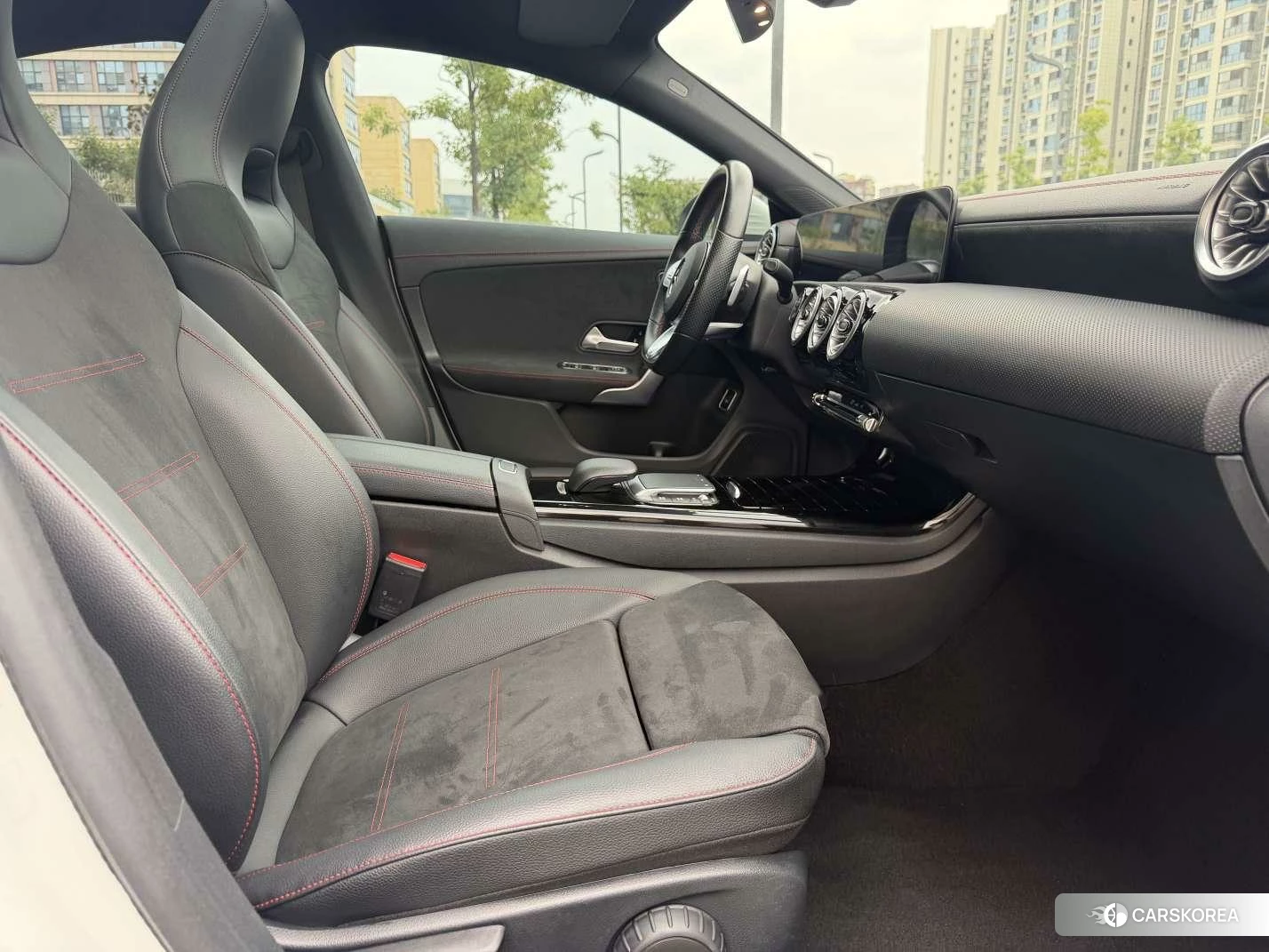 Mercedes-Benz CLA (import) 2021 Белый из Китая, фото 2