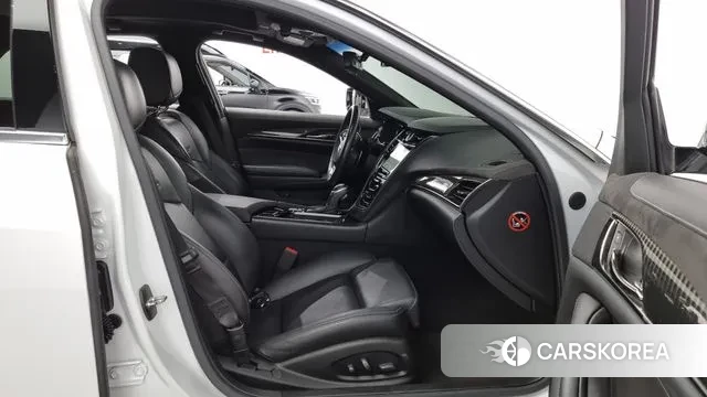 Cadillac CTS 3rd generation 2018 Белый из Кореи, фото 2