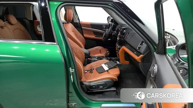 Mini Cooper S Countryman 2023 Зеленый из Кореи, фото 2