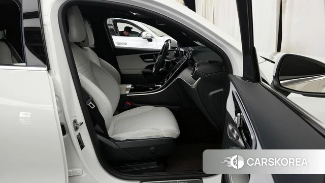 Mercedes-Benz GLC-Class X254 2024 Белый из Кореи, фото 2