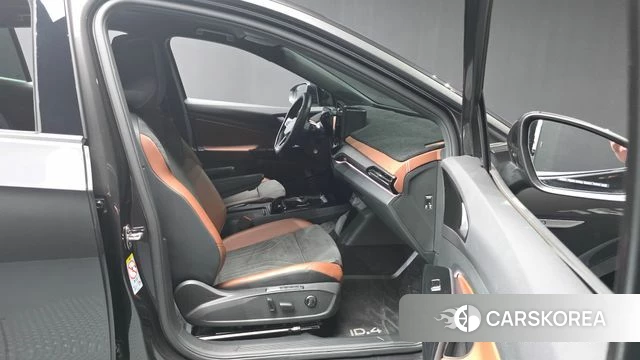 Volkswagen ID.4 2022 Серый из Кореи, фото 2