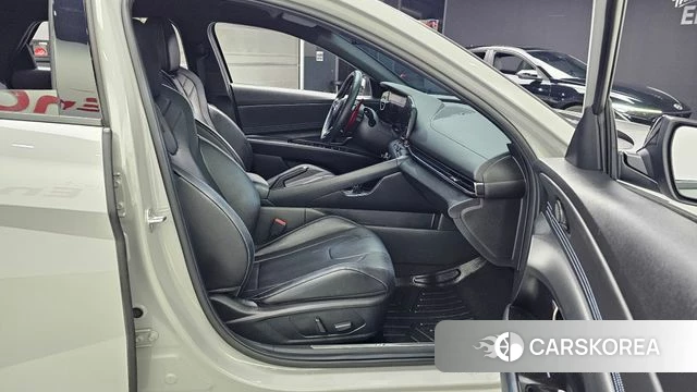 Hyundai Avante (CN7) 2021 Серебристо-серый из Кореи, фото 2