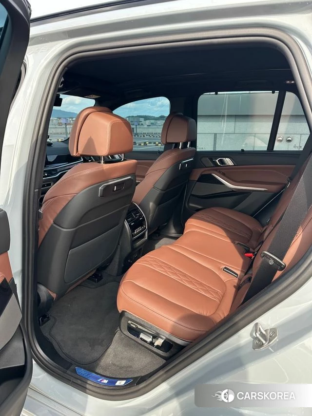 BMW X5 (G05) 2026 Серебристо-серый из Кореи, фото 2