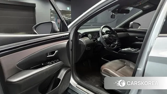 Hyundai Tucson (NX4) 2023 Серебряный из Кореи, фото 2