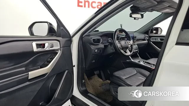 Ford Explorer 6th Generation 2020 Белый из Кореи, фото 2