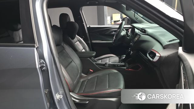 Chevrolet (GM Daewoo) Trailblazer 2022 Серый из Кореи, фото 2