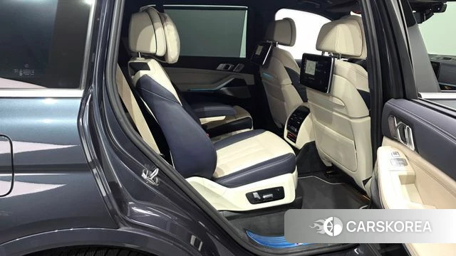 BMW X7 (G07) 2022 Серый из Кореи, фото 2