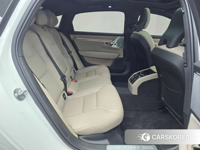 Volvo S90 2025 Белый из Кореи, фото 2