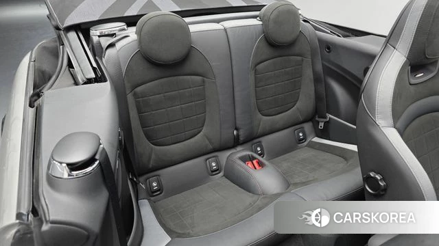 Mini Cooper S Convertible 2024 Серебряный из Кореи, фото 2