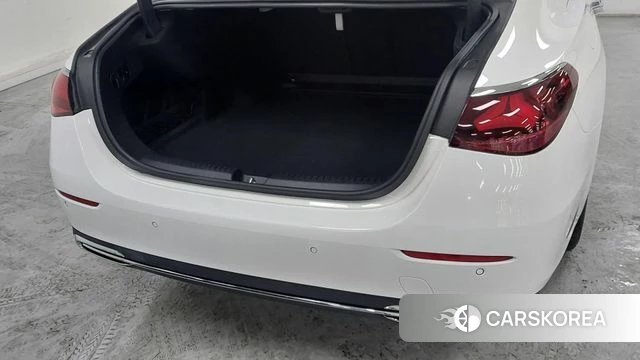 Mercedes-Benz E-Class W214 2025 Белый из Кореи, фото 2