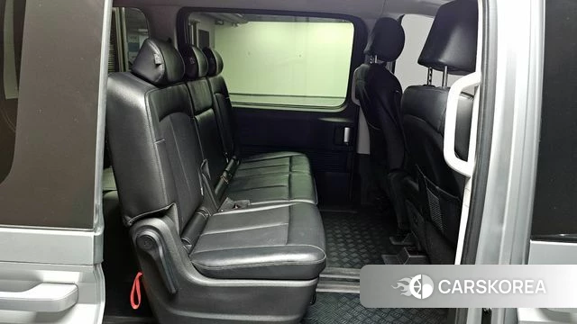 Hyundai Staria 2022 Серебряный из Кореи, фото 2