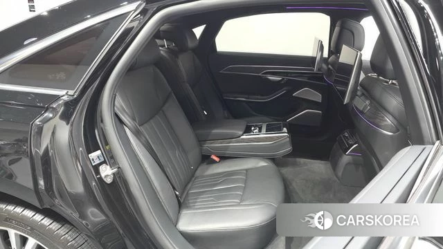 Audi A8 (D5) 2023 Черный из Кореи, фото 2