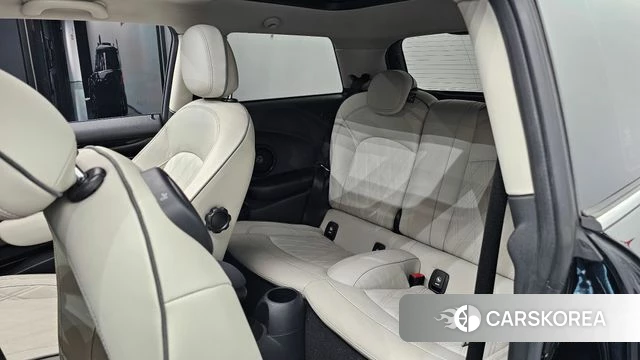 Mini Cooper S 2022 Черный из Кореи, фото 2