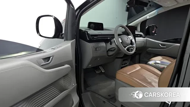 Hyundai Staria 2021 Черный из Кореи, фото 2