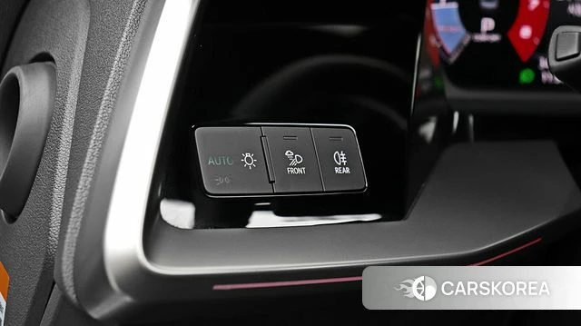 Audi A3 (8Y) 2023 Белый из Кореи, фото 2
