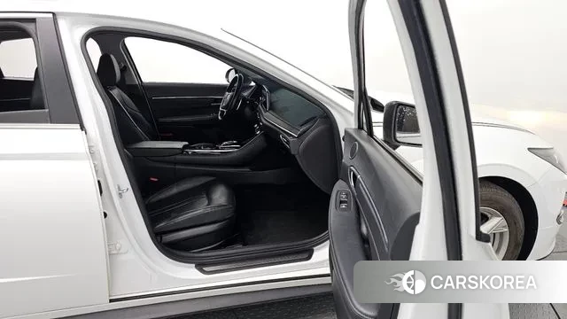 Hyundai Sonata (DN8) 2021 Белый из Кореи, фото 2