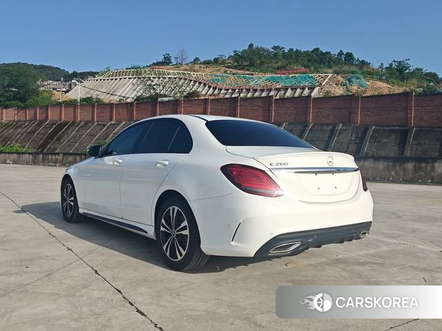 Mercedes-Benz Class C 2019 Белый из Китая, фото 2