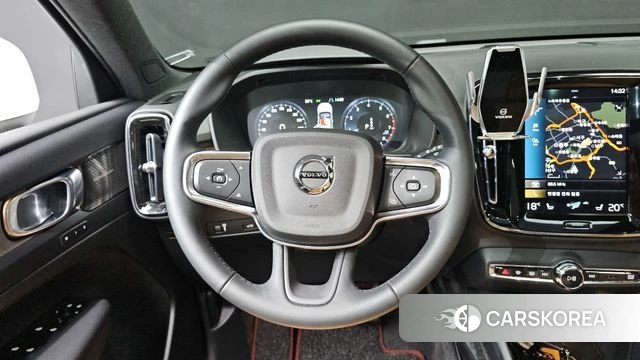 Volvo XC40 2022 Белый из Кореи, фото 2