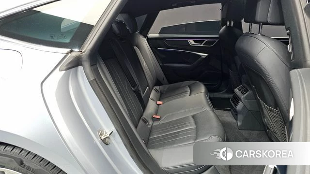 Audi A7 (4K) 2021 Серебристо-серый из Кореи, фото 2