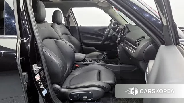 Mini Cooper D Clubman 2019 Черный из Кореи, фото 2