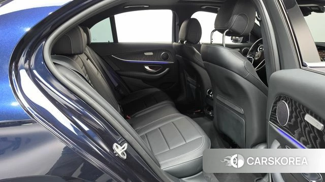 Mercedes-Benz E-Class W213 2022 Синий из Кореи, фото 2