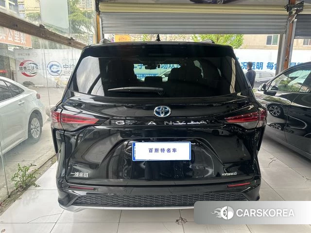 Toyota Grevia 2023 Черный из Китая, фото 2