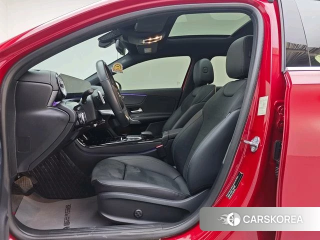 Mercedes-Benz Class A 2023 Красный из Китая, фото 2